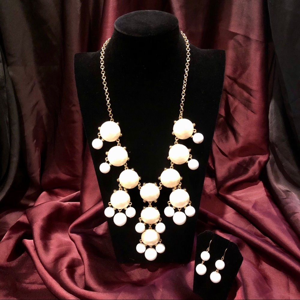 Statement Necklace and Earring Set in Cream, NWOT